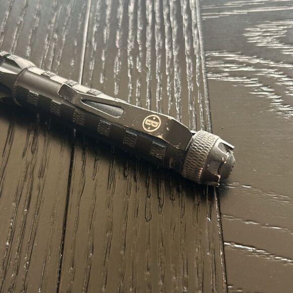 Bushnell Metal Flashlight - Picture 3 of 6